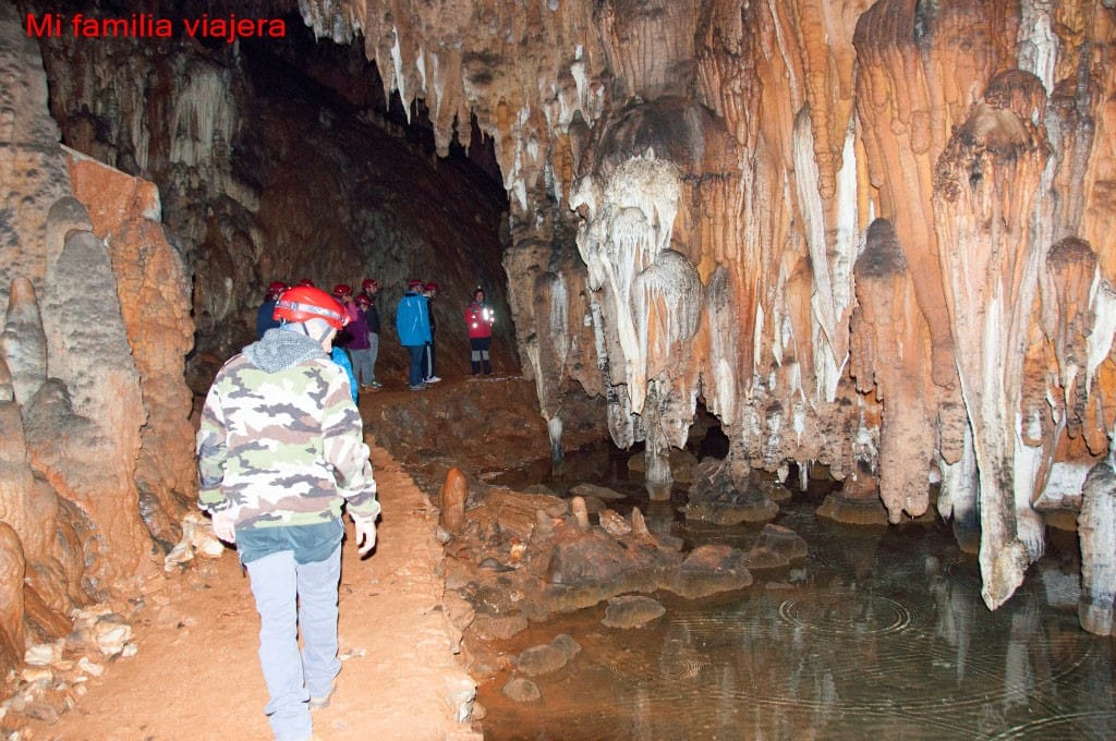 Cueva de Valporquero, León
