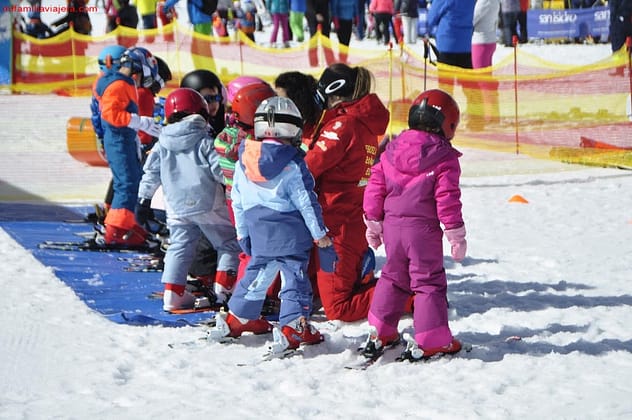 Curso colectivo Escuela Española de Esquí y Snowboard de San Isidro