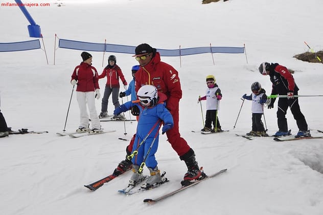Clase Escuela Española de Esquí y Snowboard de San Isidro